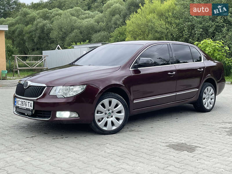 Лифтбек Skoda Superb 2011 в Турке