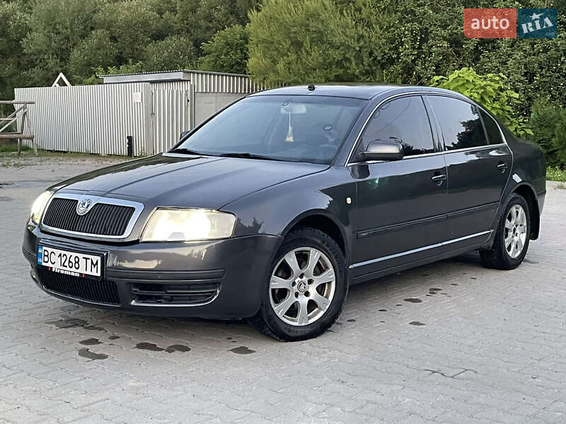 Skoda Superb 2004
