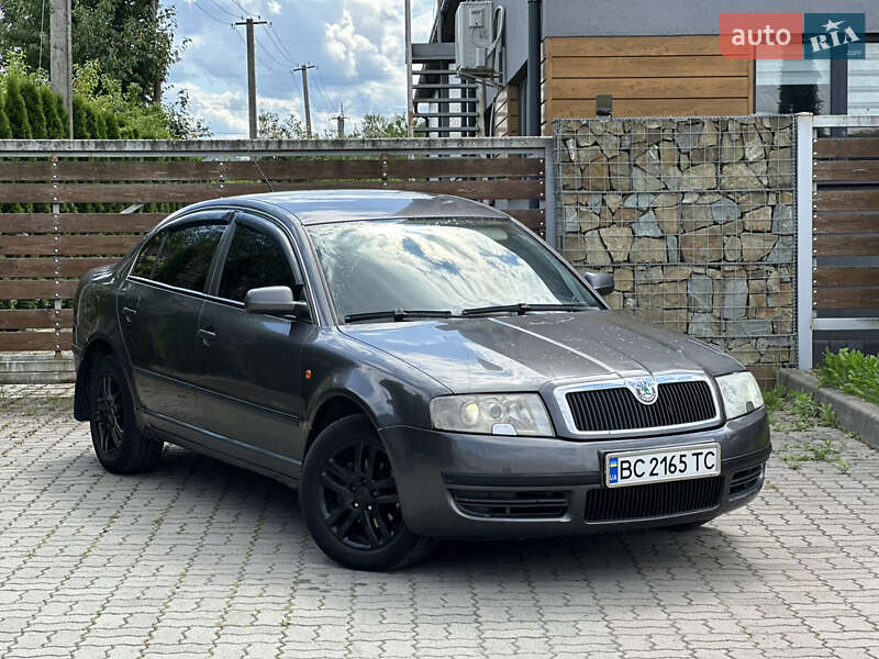 Skoda Superb 2003
