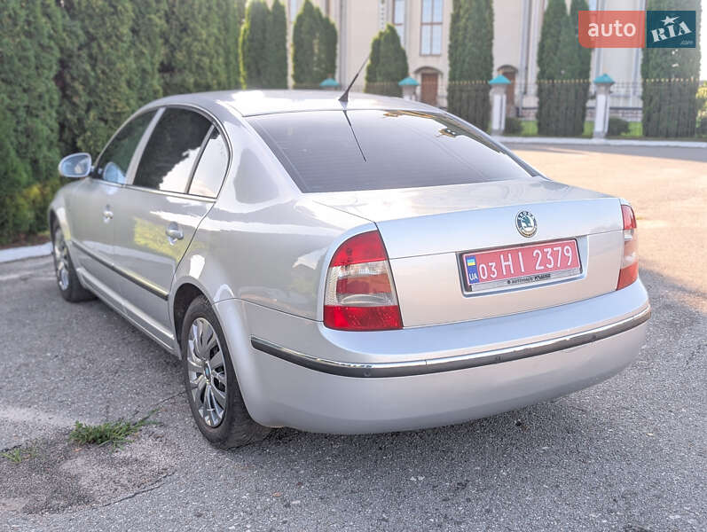 Лифтбек Skoda Superb 2008 в Дубно