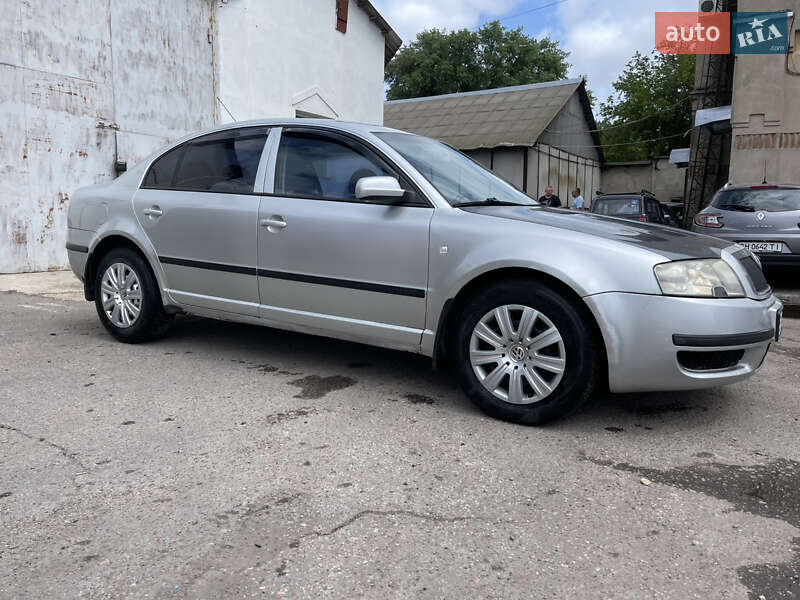 Skoda Superb 2005