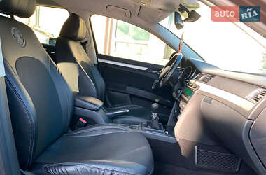 Ліфтбек Skoda Superb 2013 в 