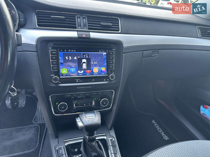 Универсал Skoda Superb 2009 в Киеве