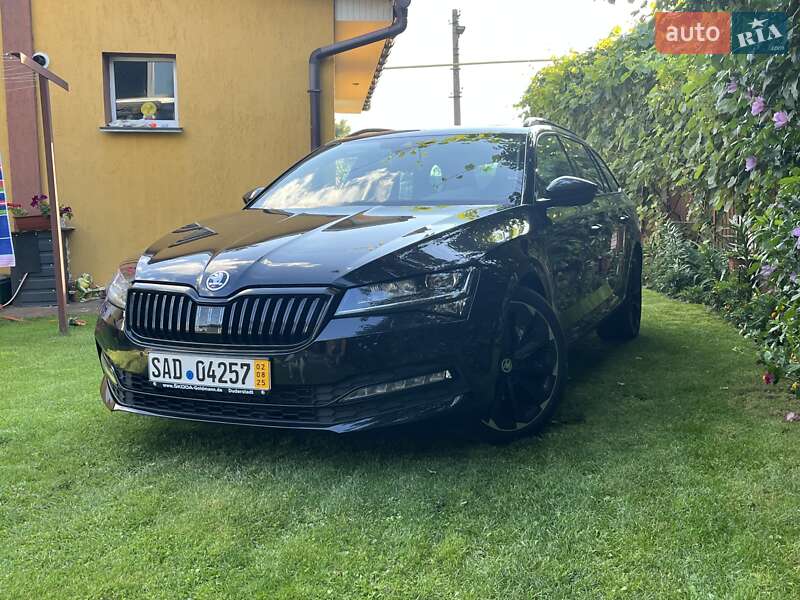 Универсал Skoda Superb 2020 в Коростене