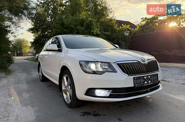 Лифтбек Skoda Superb 2014 в Киеве