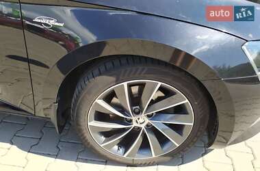 Лифтбек Skoda Superb 2016 в 