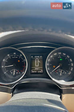 Универсал Skoda Superb 2012 в 