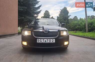 Универсал Skoda Superb 2010 в Дубно