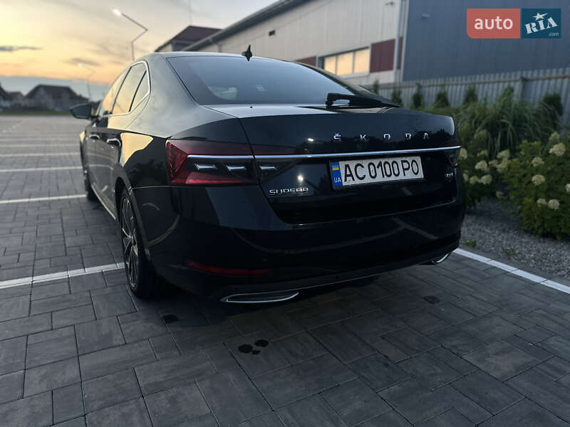 Лифтбек Skoda Superb 2019 в Львове