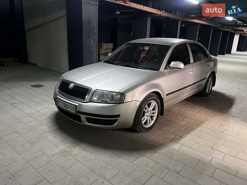 Skoda Superb 2005