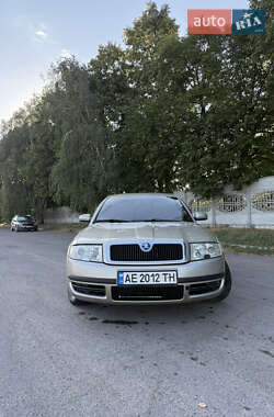 Лифтбек Skoda Superb 2005 в 