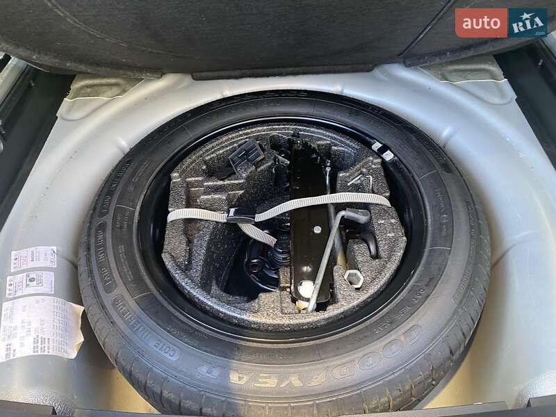 Універсал Skoda Superb 2012 в Клевані фото 20 Універсал Skoda Superb 2012 в Клевані