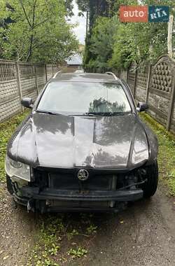 Универсал Skoda Superb 2011 в Стрые