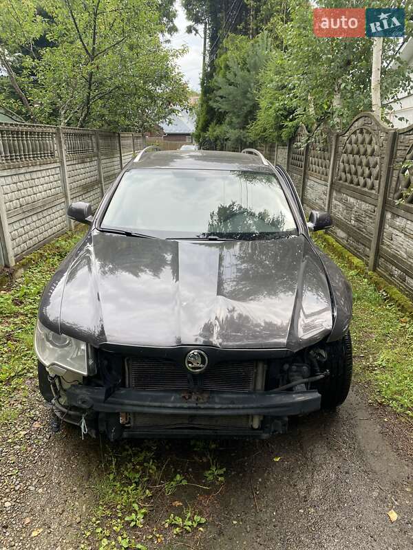 Skoda Superb 2011