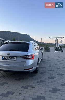 Универсал Skoda Superb 2017 в 