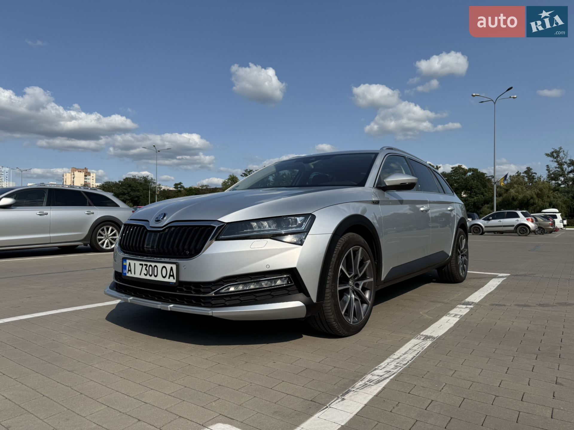 2019 Skoda Superb - мініатюра 3