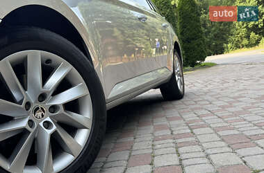Универсал Skoda Superb 2016 в 