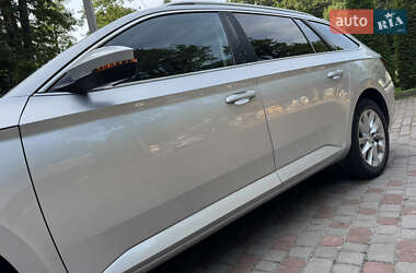 Универсал Skoda Superb 2016 в 