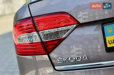 Лифтбек Skoda Superb 2014 в 