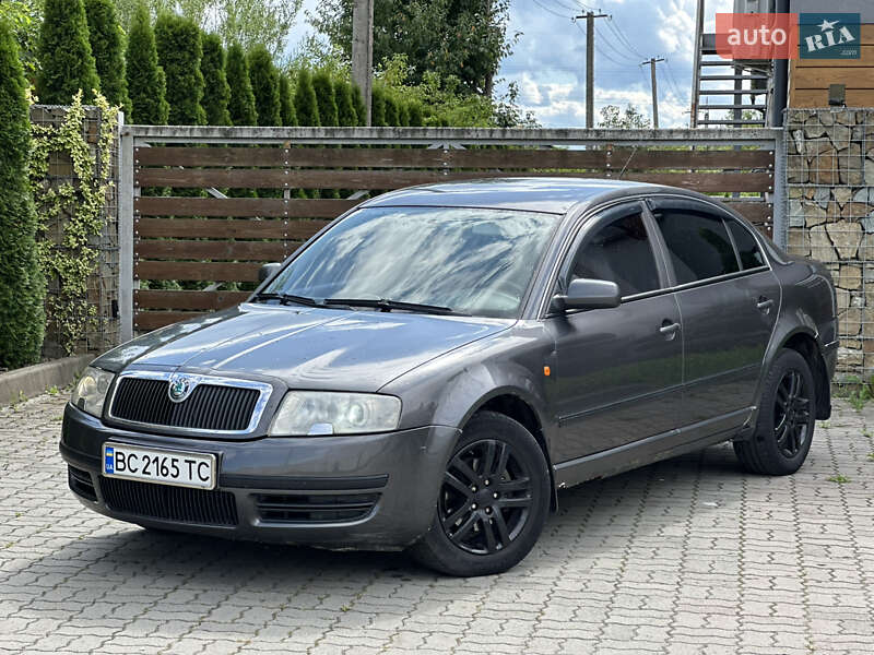 Skoda Superb 2003