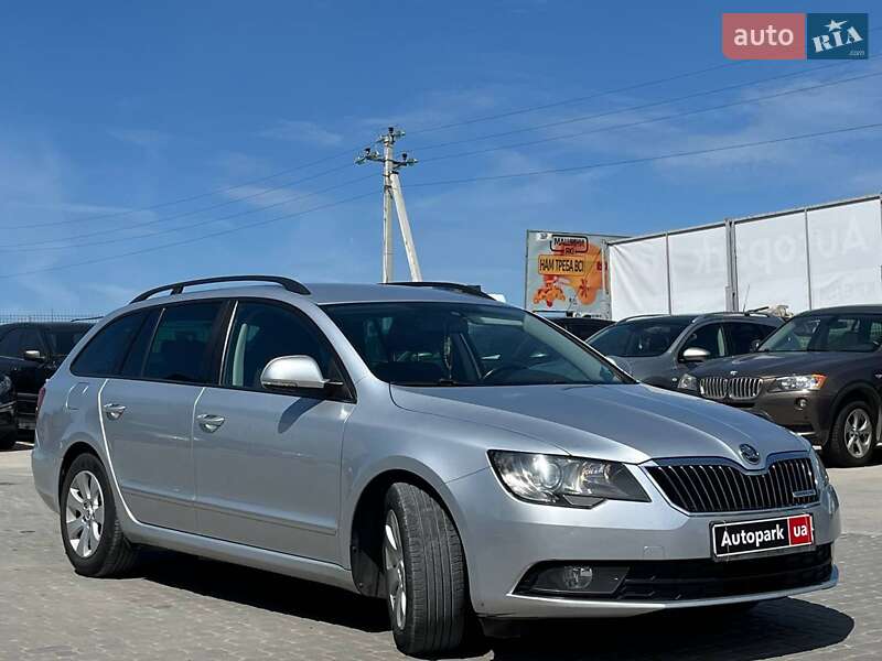 Универсал Skoda Superb 2013 в Львове