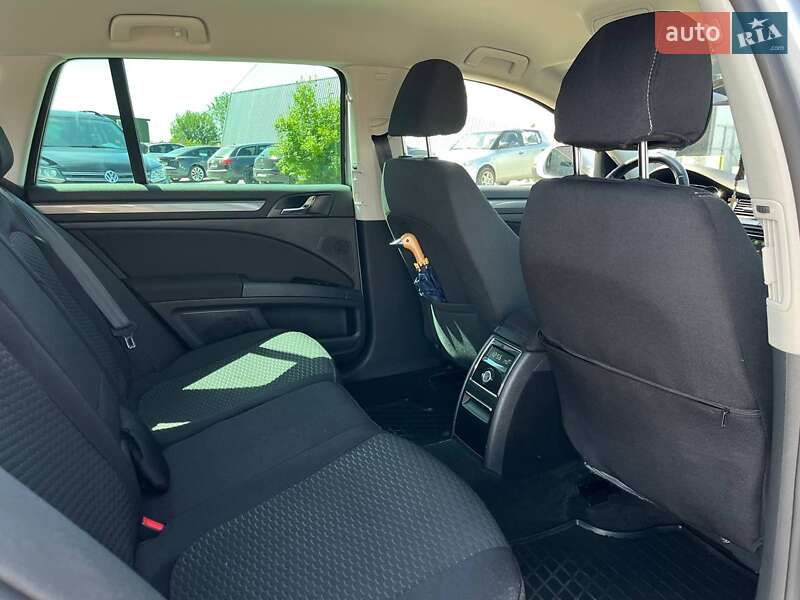 Универсал Skoda Superb 2013 в Львове