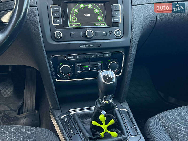 Универсал Skoda Superb 2013 в Львове