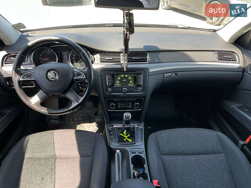 Универсал Skoda Superb 2013 в Львове