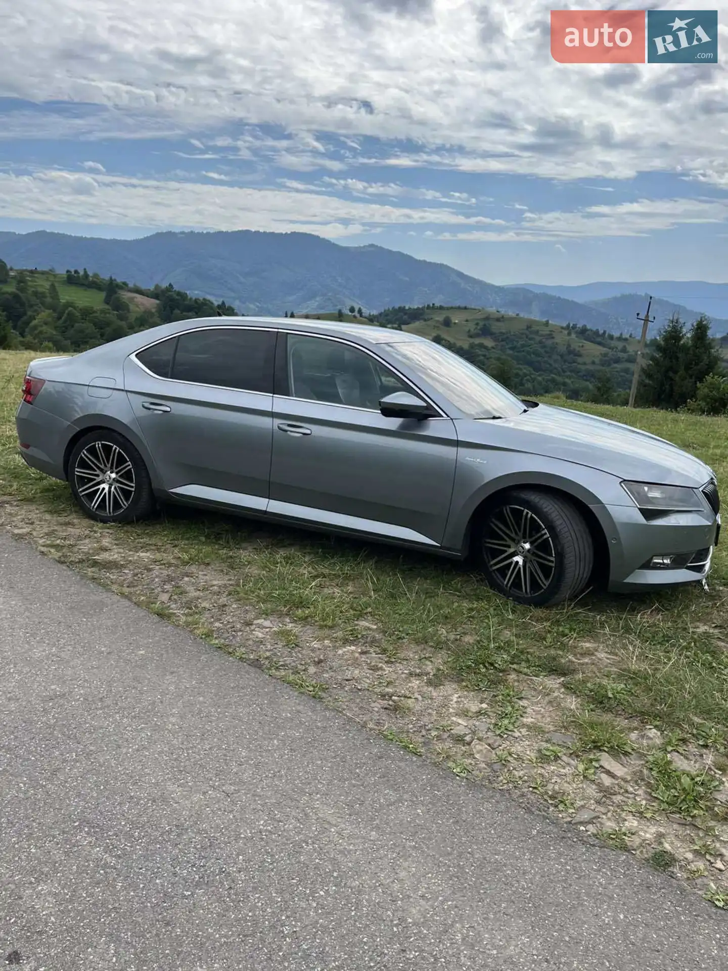 2017 Skoda Superb - мініатюра 9