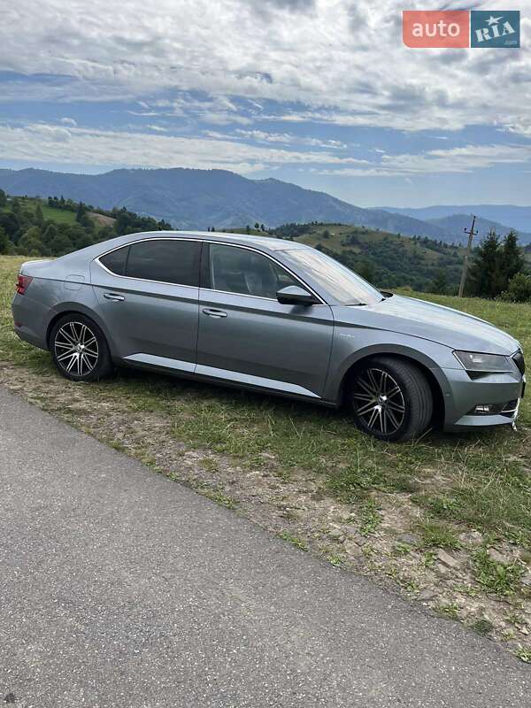 Лифтбек Skoda Superb 2017 в Межгорье