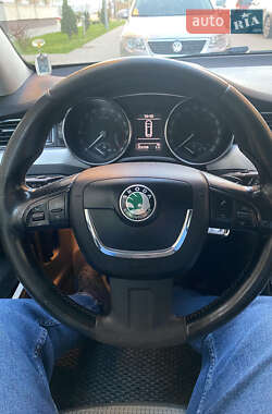Универсал Skoda Superb 2013 в 