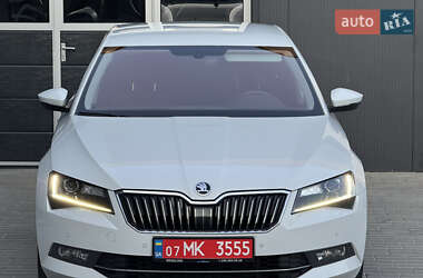 Лифтбек Skoda Superb 2019 в 