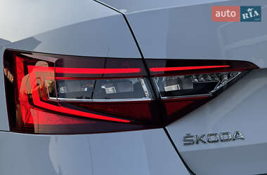 Лифтбек Skoda Superb 2019 в 