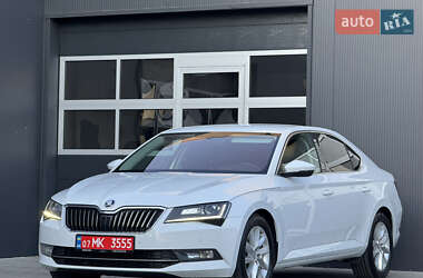 Лифтбек Skoda Superb 2019 в 