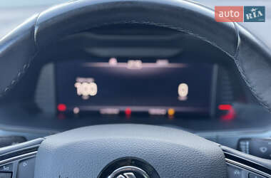 Лифтбек Skoda Superb 2019 в 