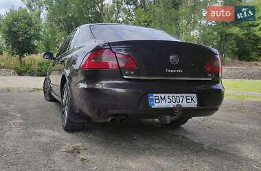Лифтбек Skoda Superb 2011 в 