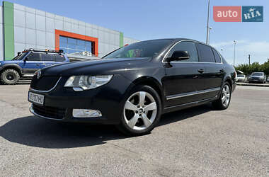 Лифтбек Skoda Superb 2011 в Сваляве