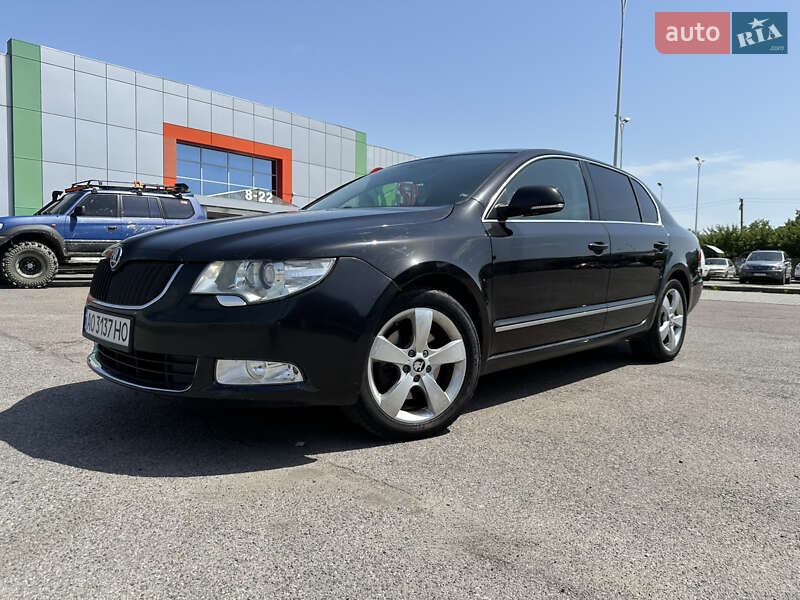 Skoda Superb 2011