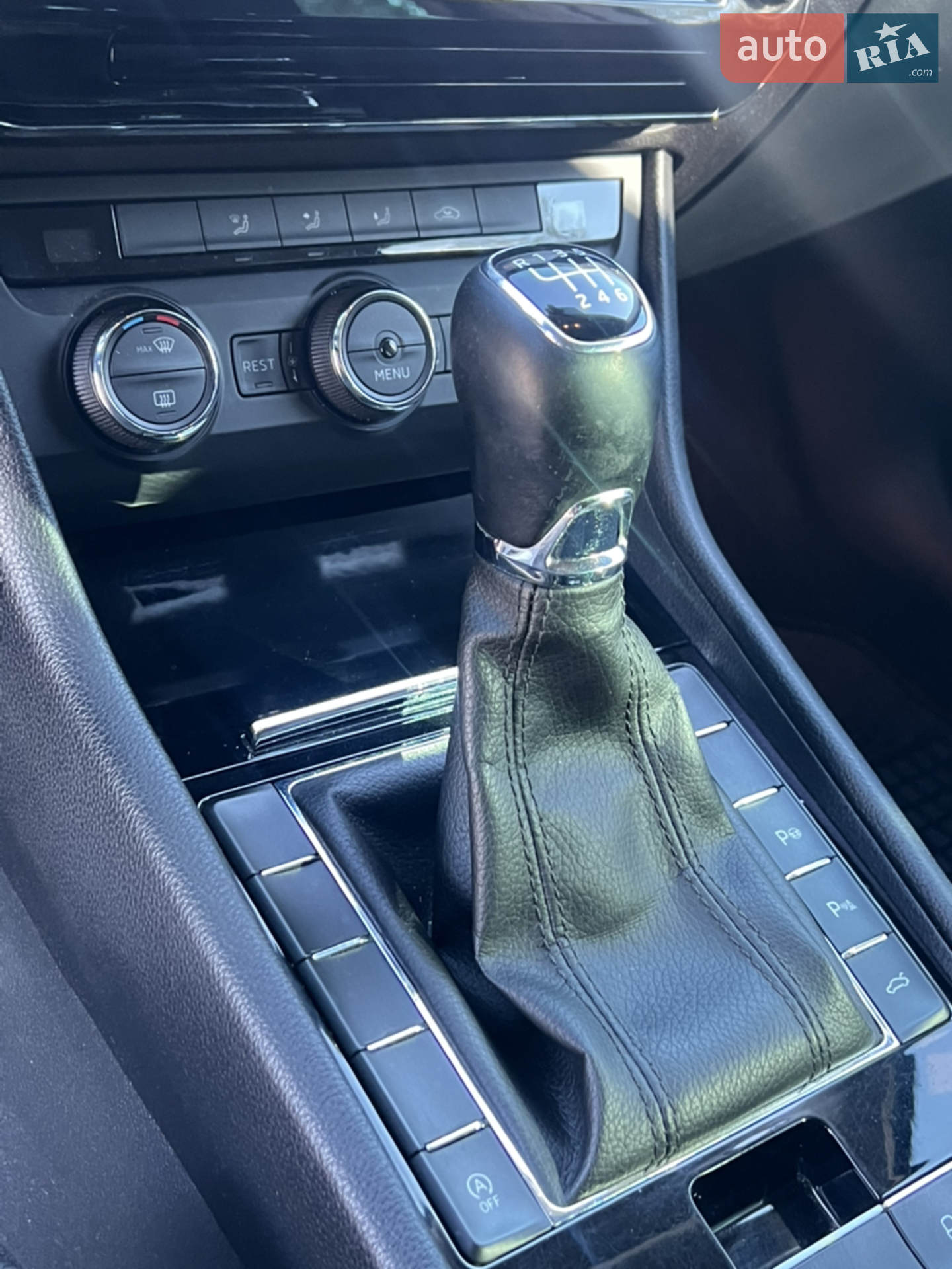 2015 Skoda Superb - мініатюра 24