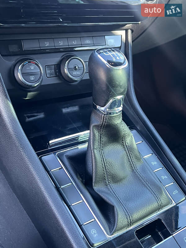 Універсал Skoda Superb 2015 в Зборові фото 24 Універсал Skoda Superb 2015 в Зборові