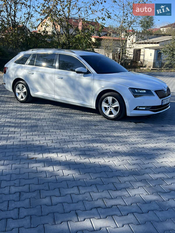 Універсал Skoda Superb 2015 в Зборові фото 35 Універсал Skoda Superb 2015 в Зборові
