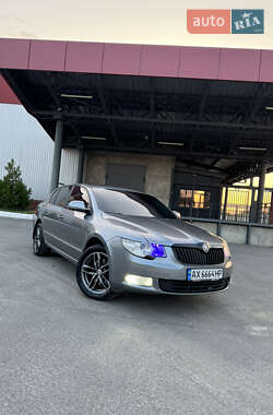 Лифтбек Skoda Superb 2010 в Харькове