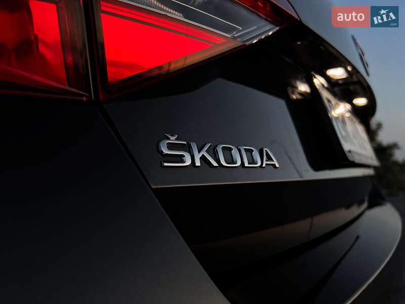 Лифтбек Skoda Superb 2017 в Киеве