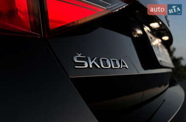 Лифтбек Skoda Superb 2017 в 