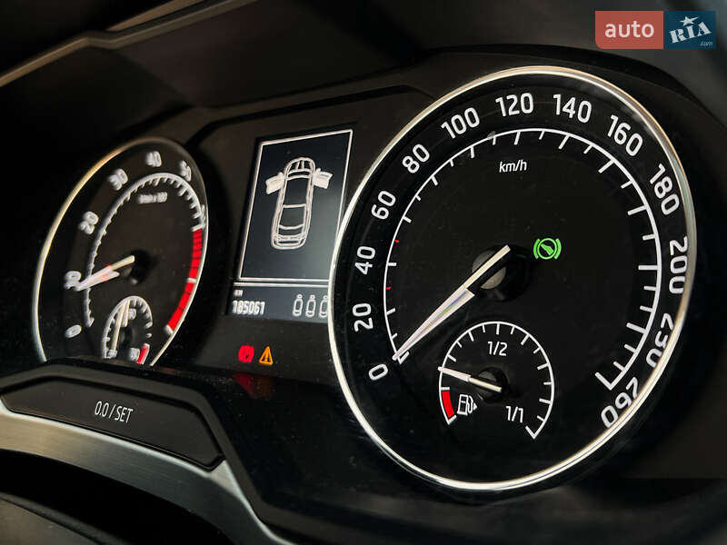 Лифтбек Skoda Superb 2017 в Киеве