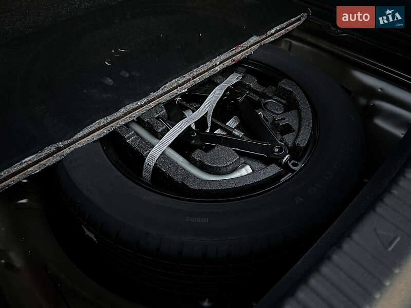 Лифтбек Skoda Superb 2017 в Киеве