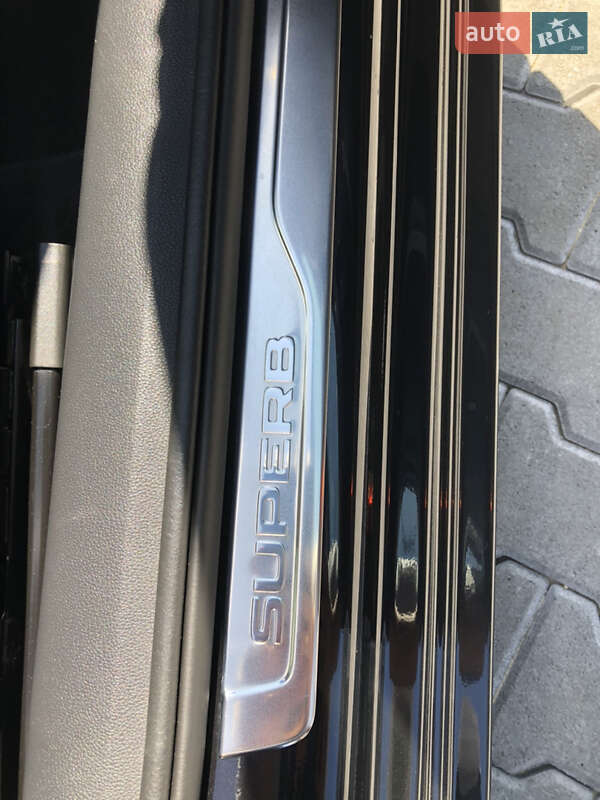 Лифтбек Skoda Superb 2022 в Луцке