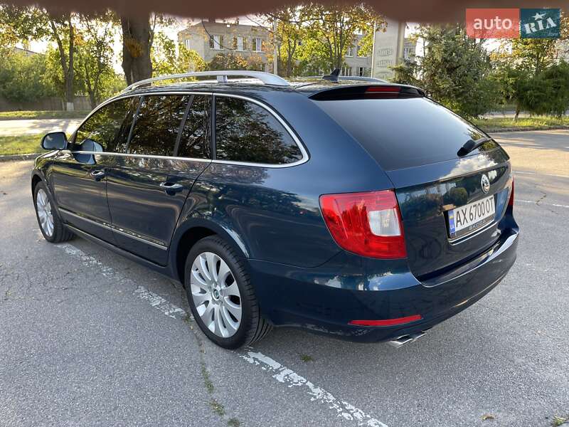 Универсал Skoda Superb 2012 в Киеве