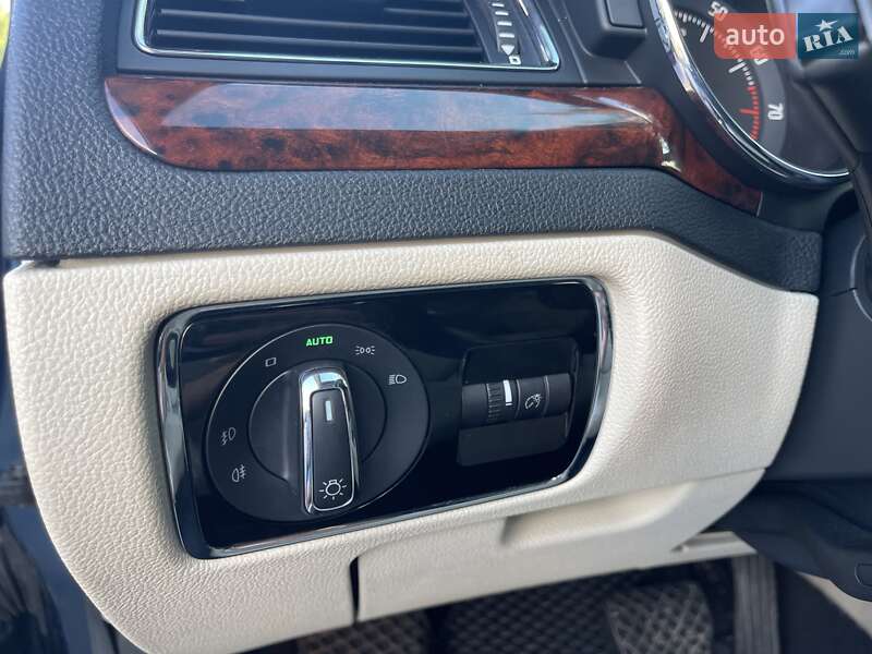 Универсал Skoda Superb 2012 в Киеве