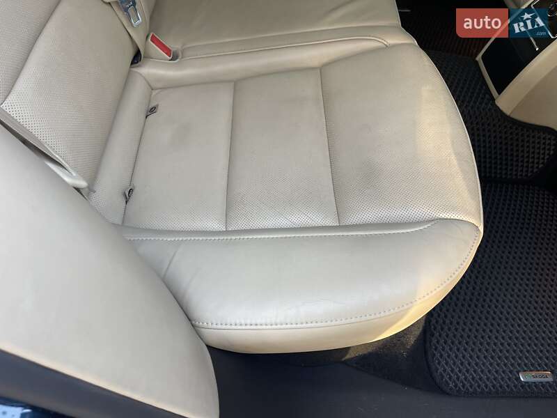 Универсал Skoda Superb 2012 в Киеве